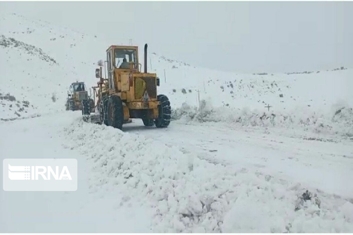 تلاش برای بازگشایی راه ۵۰ روستای آذربایجان‌شرقی ادامه دارد