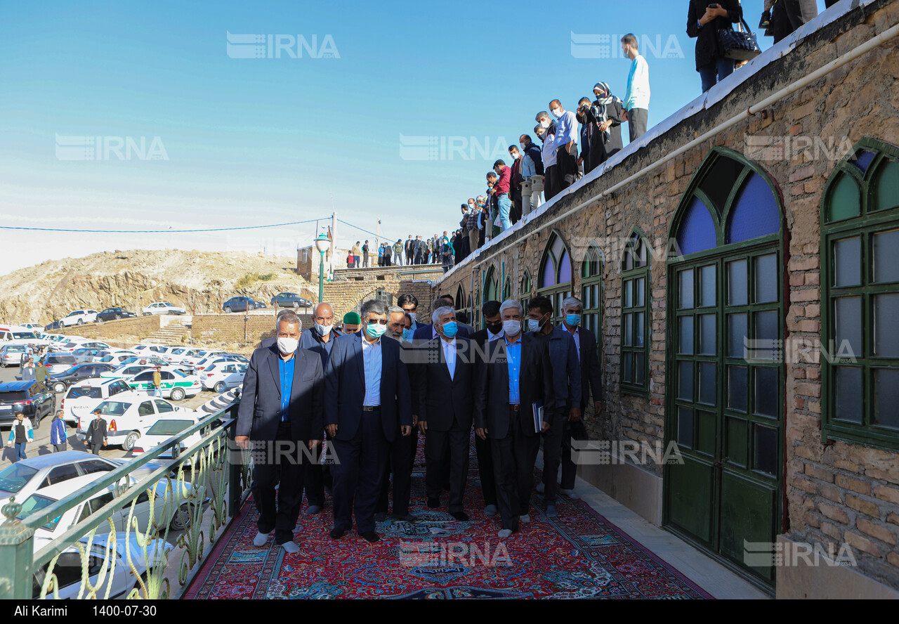 سفر وزیر ورزش و جوانان به استان مرکزی - حضور در آستان مقدس امامزاده سید احمد (ع) هزاوه