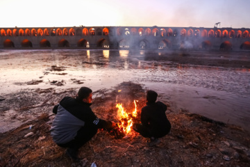 جاری شدن آب در زاینده رود