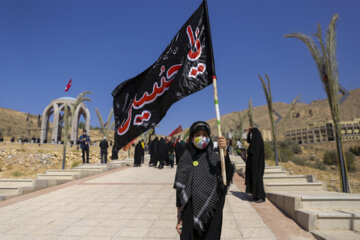 عزاداری جاماندگان اربعین حسینی در جوار شهدای گمنام دانشگاه شیراز