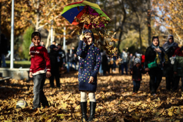 جشنواره برگریزان هگمتانه