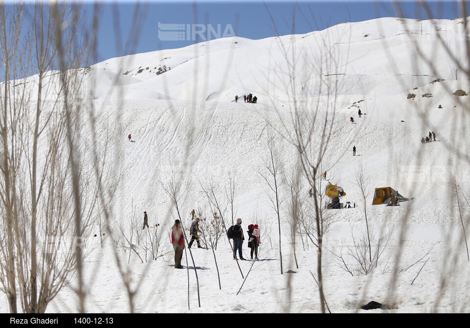 تفریحات زمستانی در پیست پولادکف فارس