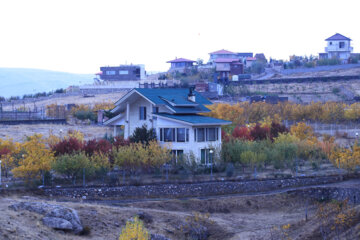 پاییز هزار رنگ در روستای گردشگری "قره خاچ " ماکو