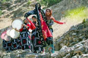 جشن چله تابستان در روستای زردوئی