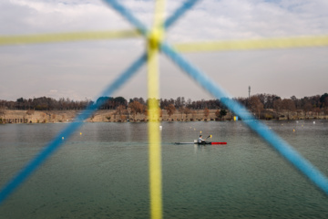 Voile : compétitions sur les eaux calmes à Téhéran