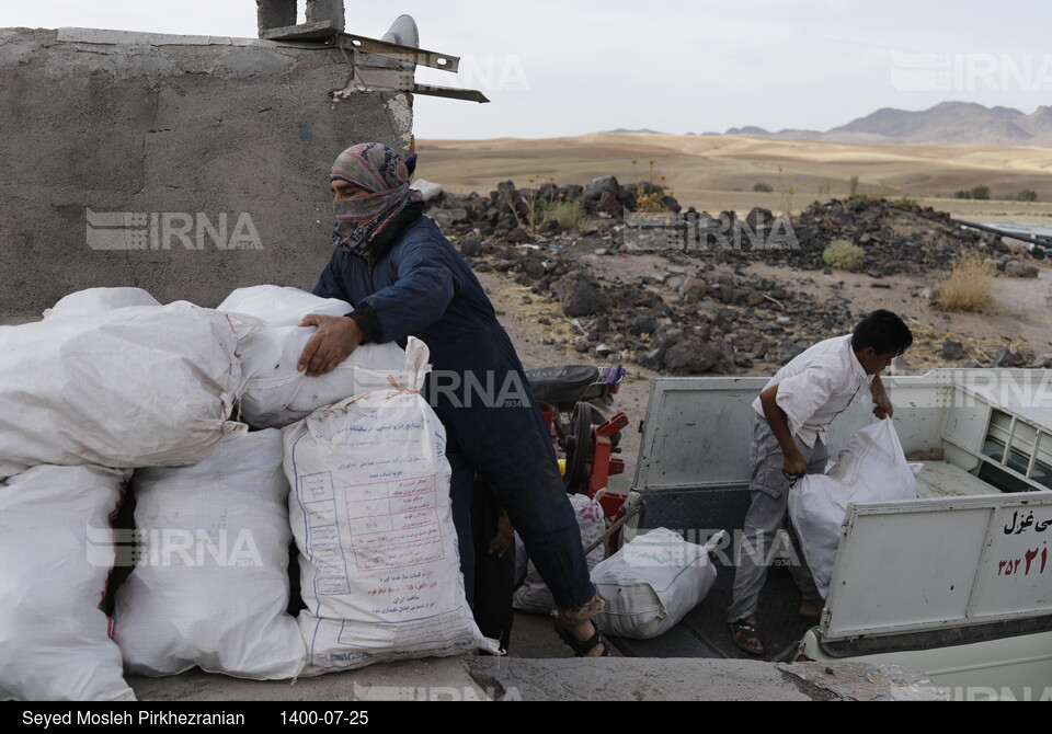 تولید سنگ پا در روستای قزلجه‌کند قروه