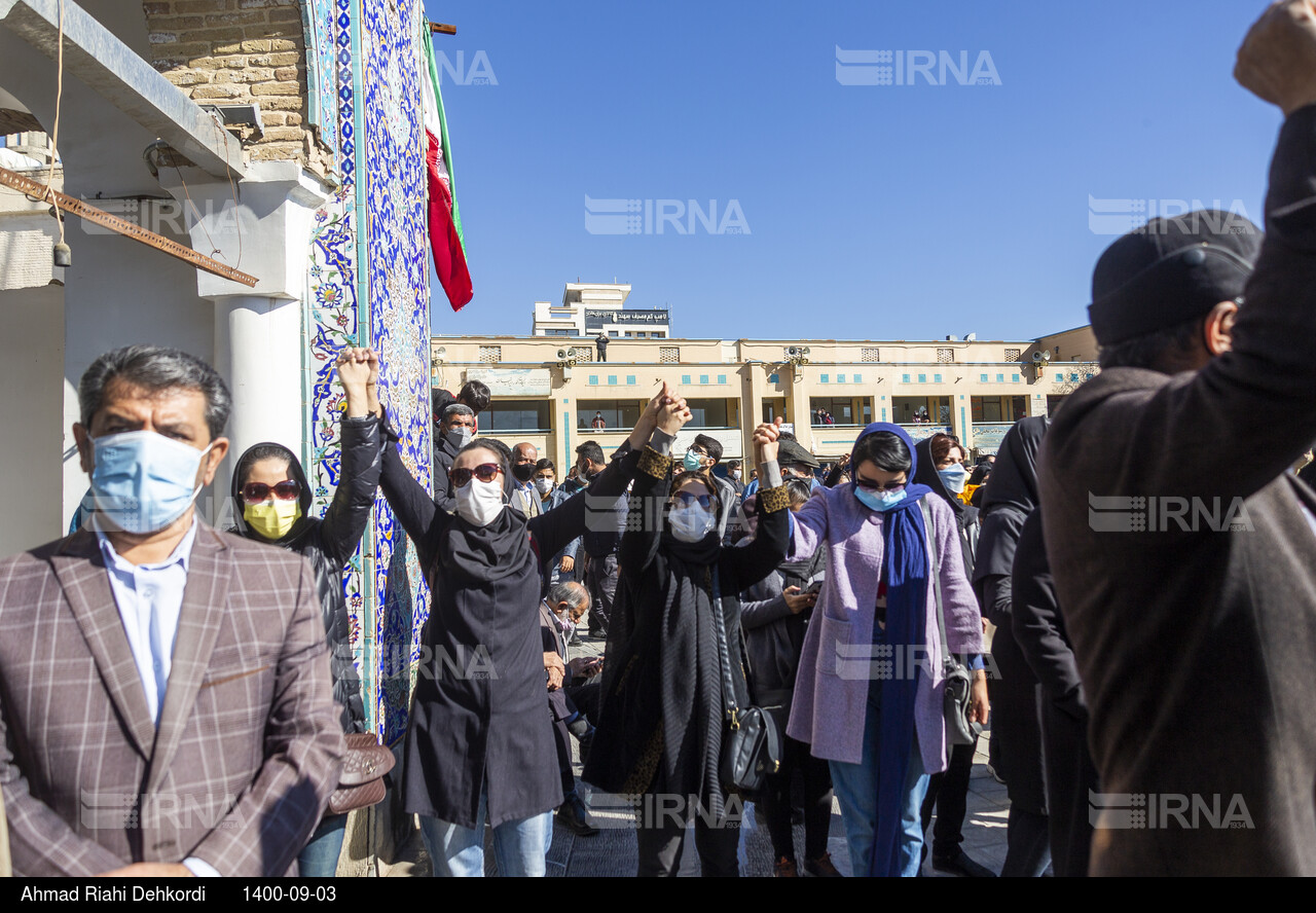 تجمع مردم چهارمحال و بختیاری در مخالفت با طرح‌های انتقال آب