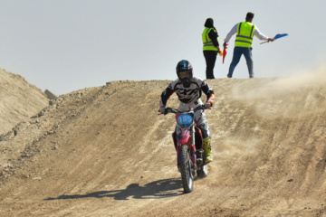 Iran : 5e manche du championnat de motocross féminin