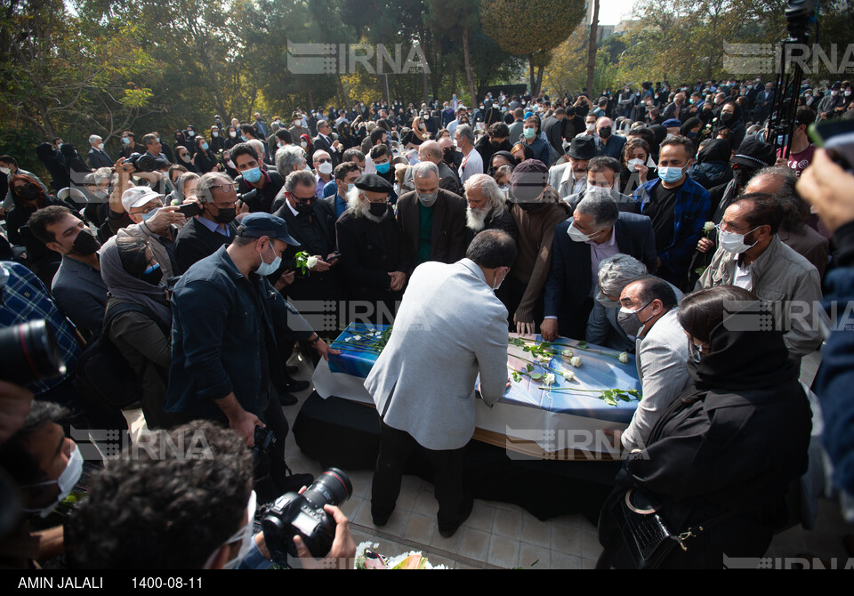 مراسم تشییع پیکر ایران درّودی