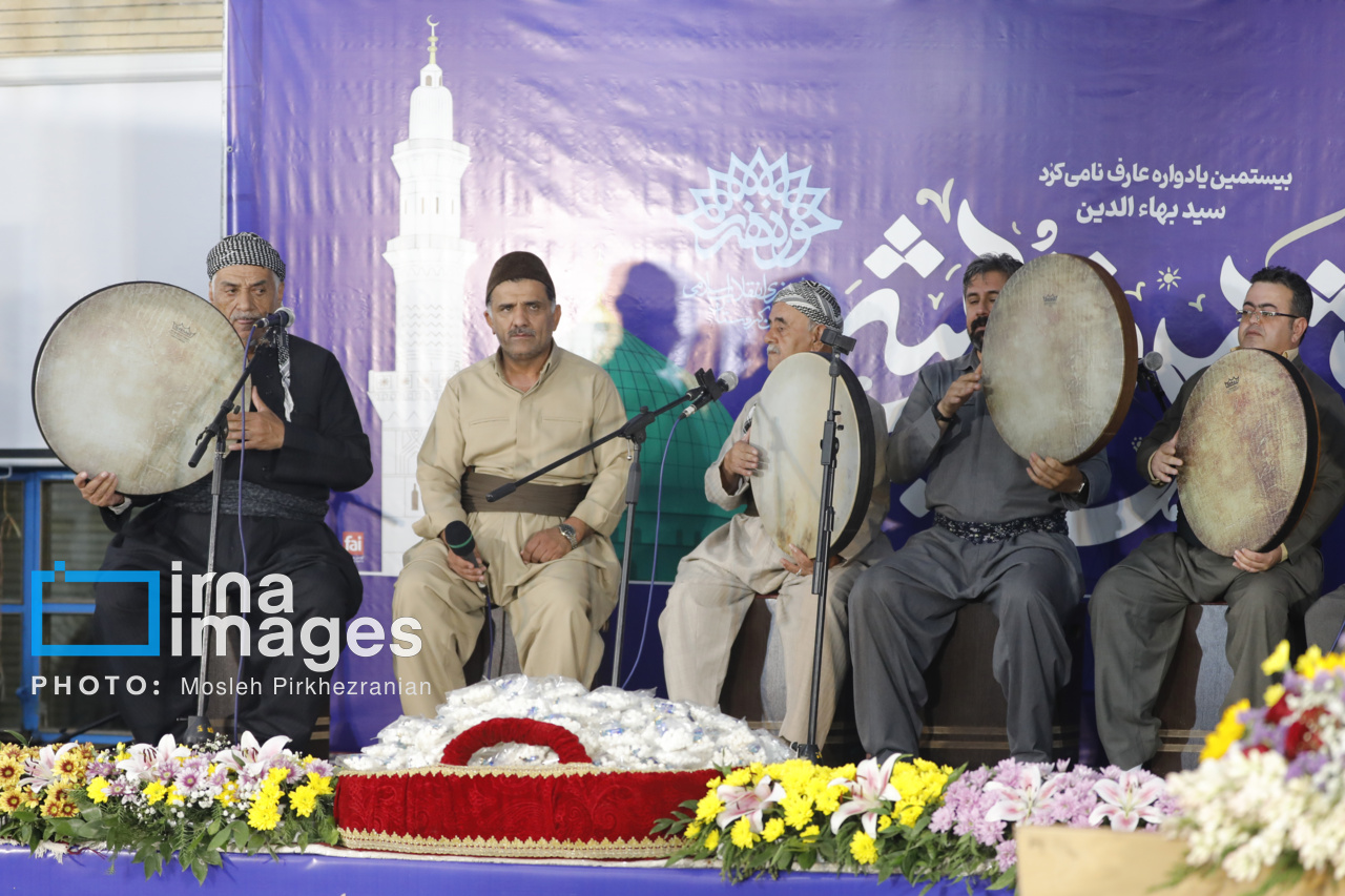 مراسم مولودی خوانی در مسجد جامع سنندج