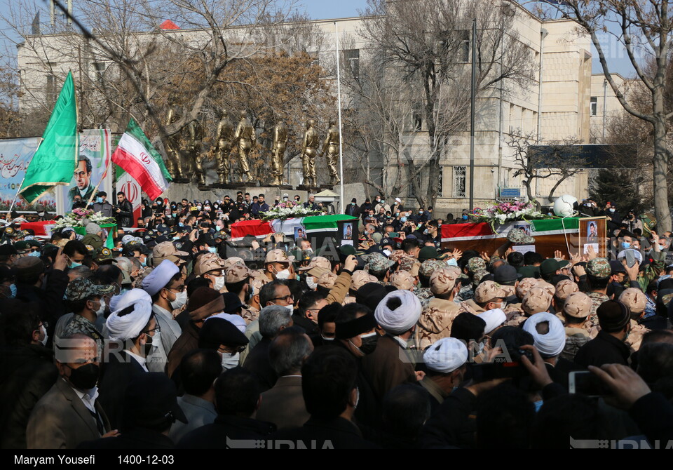 تشییع پیکر شهدای حادثه سقوط جنگنده اف ۵ در تبریز