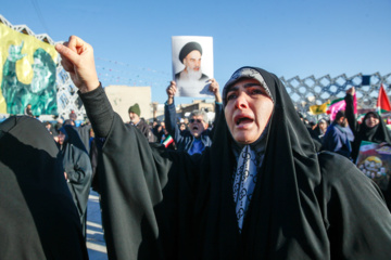 9 Day : cérémonie de commémoration place Imam Hossein (P) de Téhéran