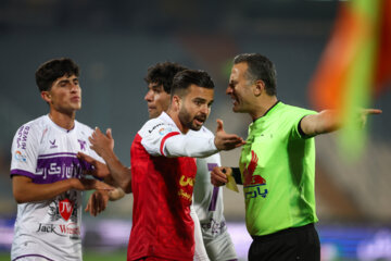 لیگ برتر فوتبال- پرسپولیس و هوادار