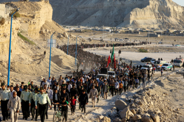 تشییع پیکر شهید گمنام - روستای طولا