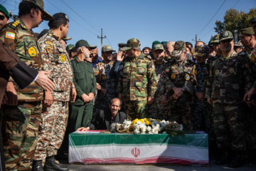 تشییع پیکر شهید «سجاد منصوری» در کرمانشاه