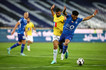 Iran's Pro League: Esteghlal vs. Sanat Naft