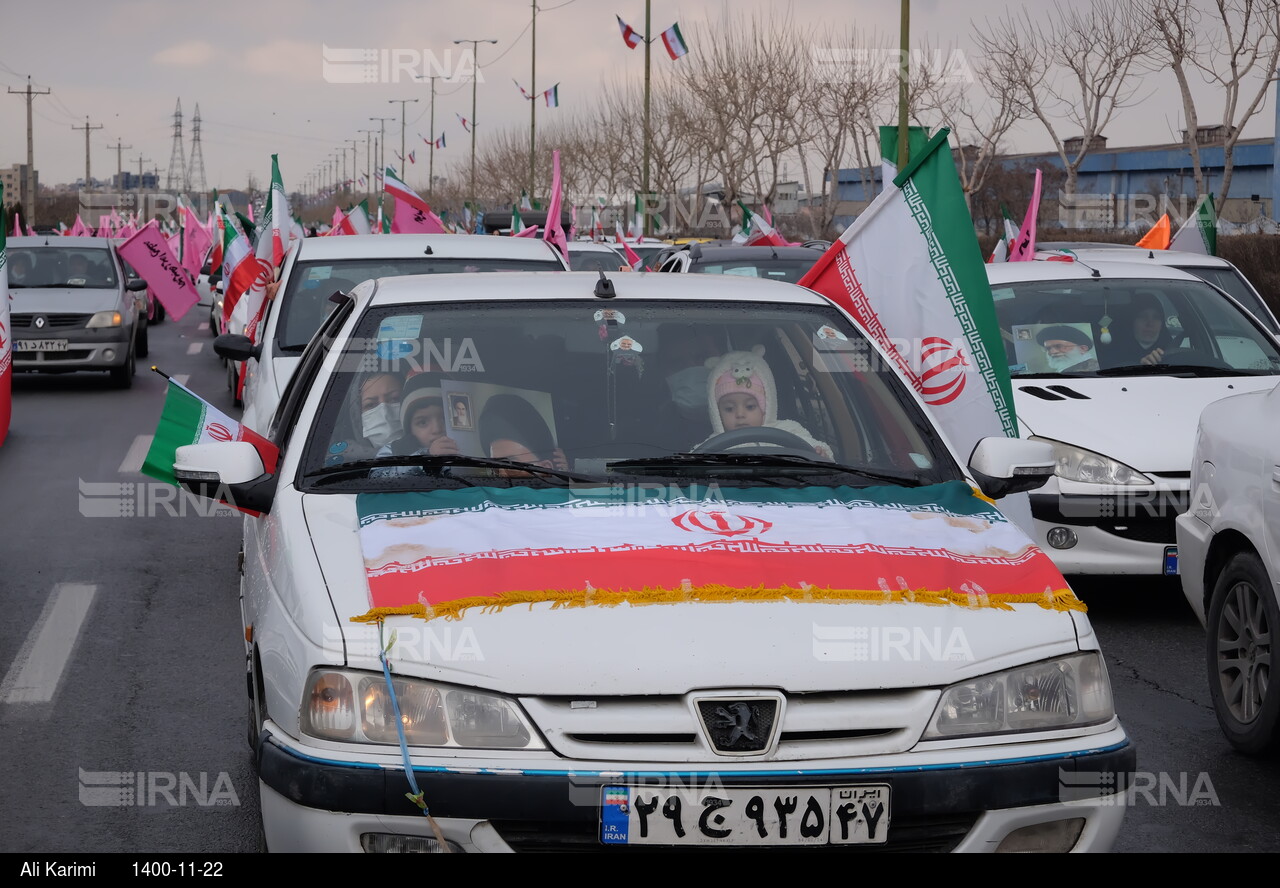 حضور دهه نودی‌ های اراک در جشن انقلاب