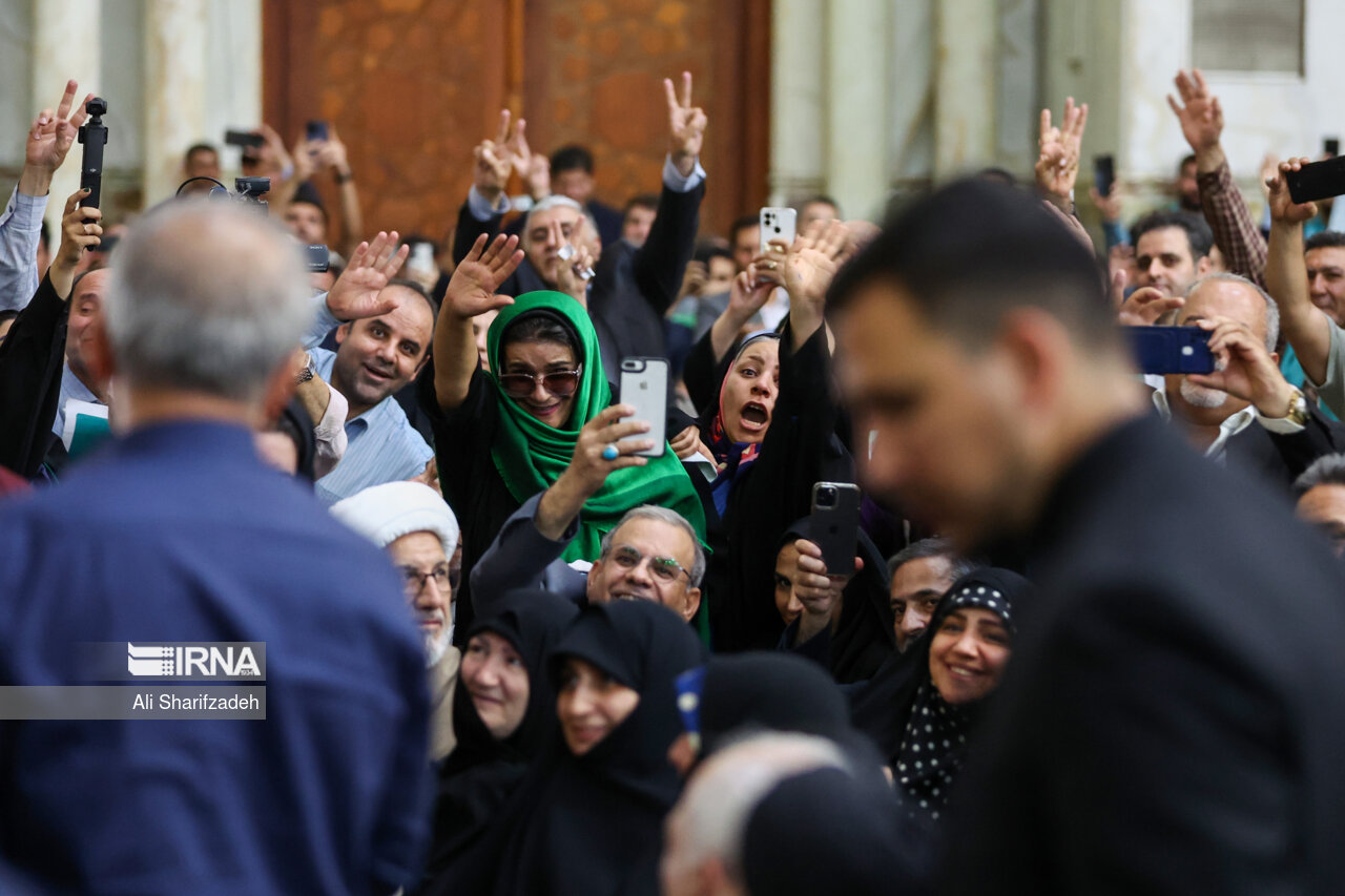 نشست رئیس جمهور منتخب با فعالان ستادی