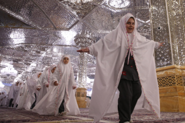 Iran : La « fête des anges » au sanctuaire de l'Imam Reza (P)