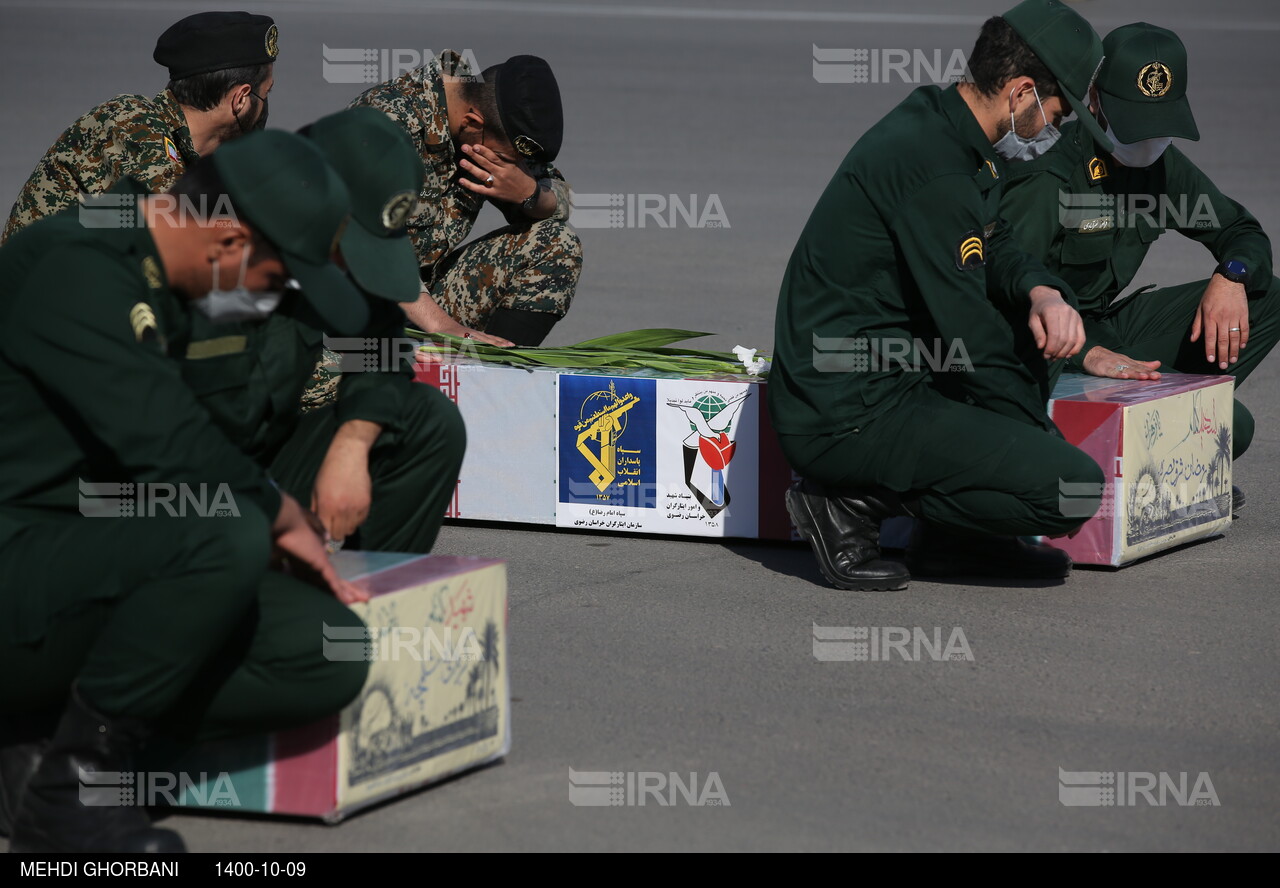 استقبال از پیکر شهیدان در مشهد