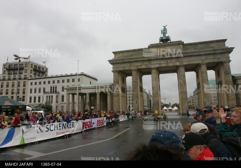 یکروز در شهر برلین پایتخت آلمان - مسابقه دوچرخه سواری ویژه معلولان