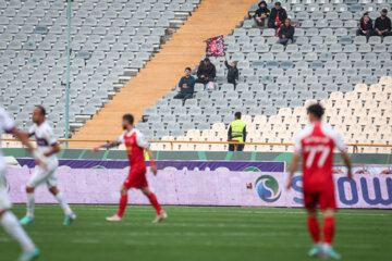 لیگ برتر فوتبال- پرسپولیس و هوادار