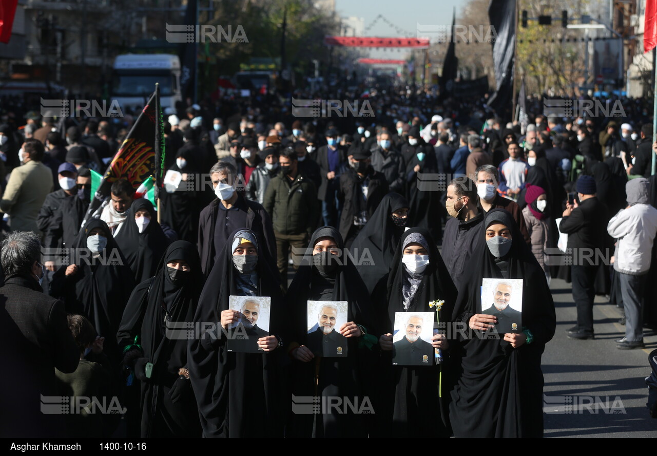 مراسم تشییع پیکرهای ۱۵۰ شهید گمنام در تهران (۱)