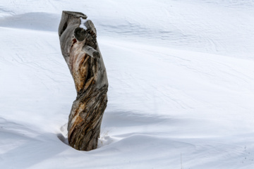 La beauté de la nature hivernale dans le village de Chibli, au nord-ouest du pays