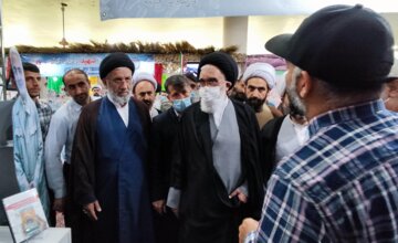 افتتاح نمایشگاه کنگره ۴ هزار شهید روحانی در قم