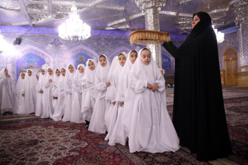 Iran : La « fête des anges » au sanctuaire de l'Imam Reza (P)