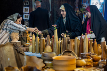 نمایشگاه صنایع دستی در کرمانشاه