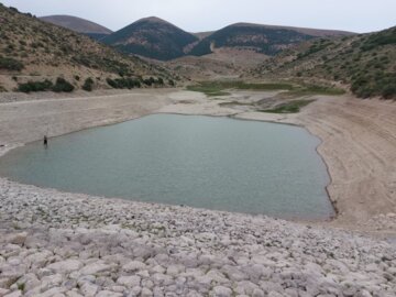 خشکسالی و دریاچه در حال مرگ