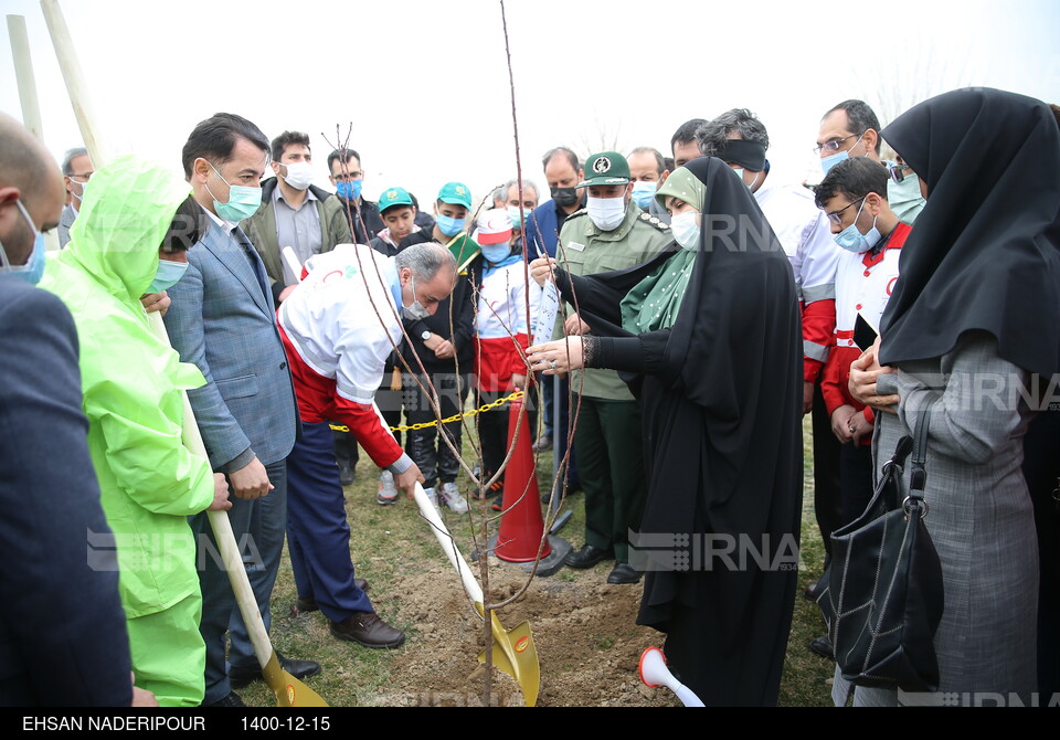 آغاز عملیات اجرایی باغ شهدای ایران