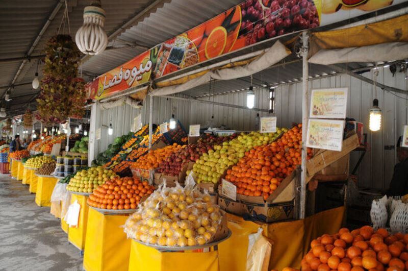 باغداران بدون واسطه، میوه شب یلدا در میادین تهران می‌فروشند