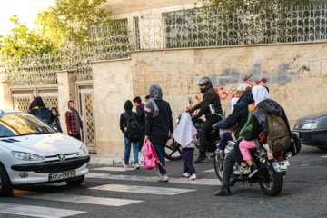 La vida cotidiana en Teherán tras ataque repelido del régimen sionista