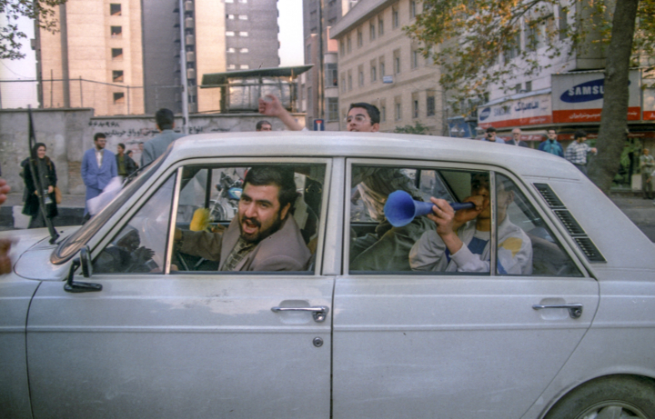 صعود تاریخی فوتبال  ایران به جام جهانی هشتم آذر ۷۶ ؛ از ملبورن تا خیابان های پرشور ایران