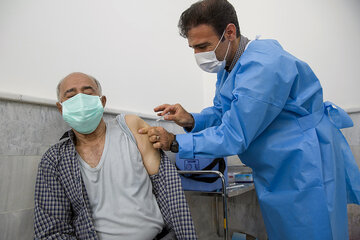 کرمانشاه در زمینه نوبت‌دهی واکسیناسیون در کشور اول شد