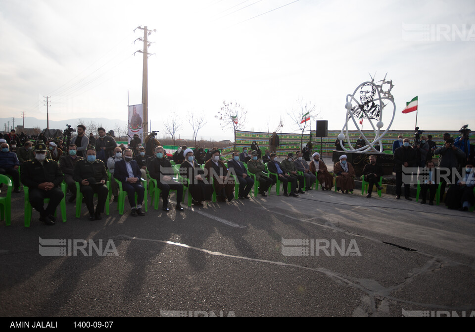 رونمایی از یادمان شهید فخری زاده