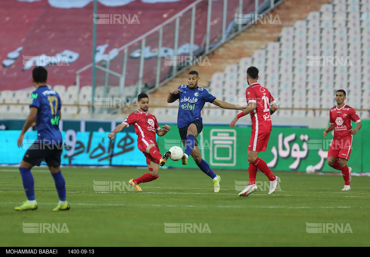 نود و هفتمین شهرآورد پایتخت ( تساوی تیم های پرسپولیس و استقلال )