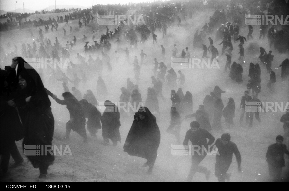 وداع مردم با بنیانگذار انقلاب حضرت امام خمینی(ره) در مصلای بزرگ تهران