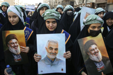 110 000 membres des forces Basij organisent un exercice pro-palestinien à Téhéran