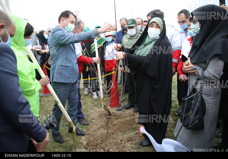 آغاز عملیات اجرایی باغ شهدای ایران