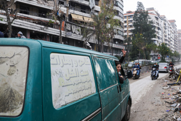 Des milliers de Libanais déplacés sur la route du retour après l'annonce du cessez-le-feu