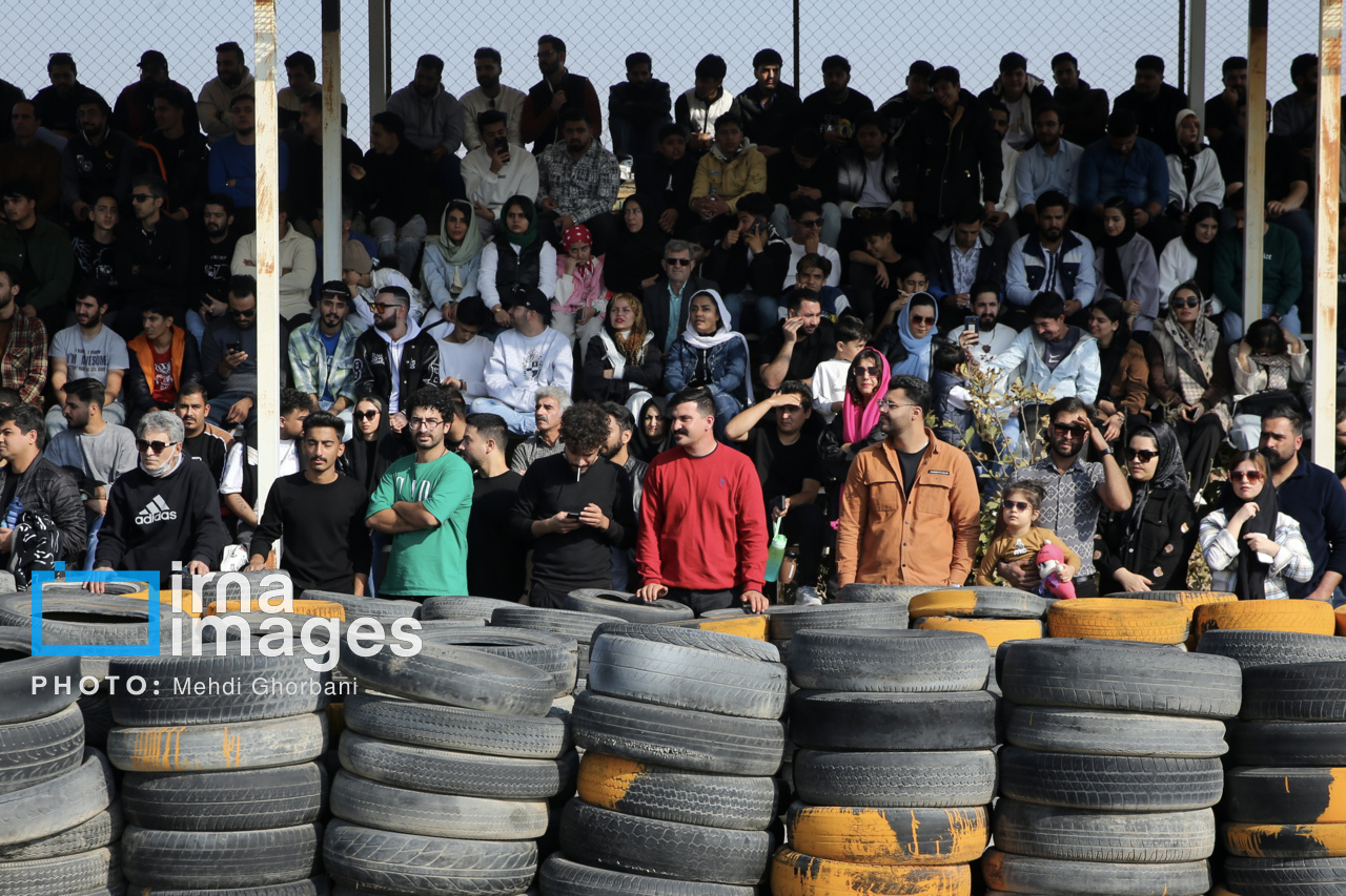 مسابقات اتومبیلرانی شتاب ٢٠٠ متر(درگ) خراسان رضوی