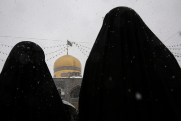 Chute de neiges à Mashhad dans le nord-est iranien 