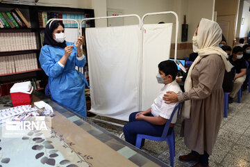 ترغیب مردم به واکسن زدن در شرایط پُرخطر کرونایی اصفهان ضروری است
