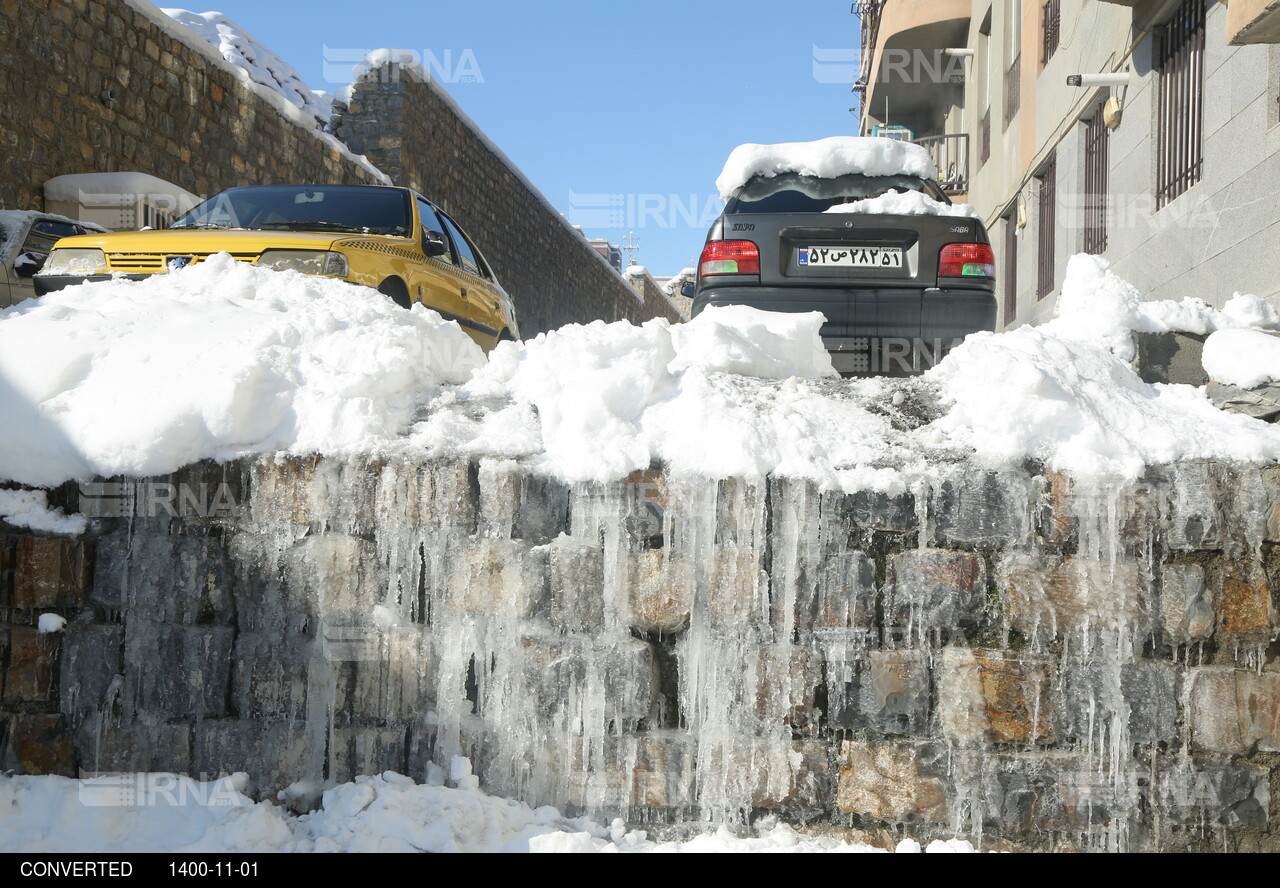 بارش برف و یخبندان در شهر سنندج