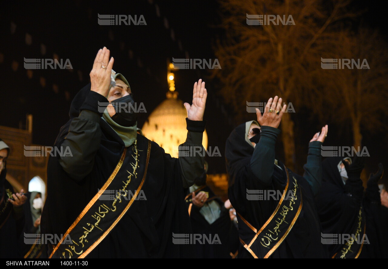 مراسم لاله گردانی شب شهادت احمد بن موسی (ع) در شیراز