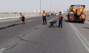 ۲۵۰ کیلومتر روکش جاده‌های استان اصفهان در حال اجراست