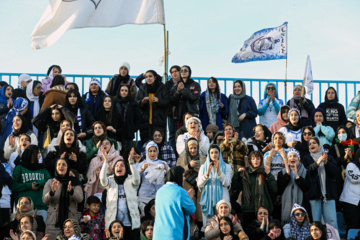 لیگ برتر فوتبال - ملوان و تراکتور